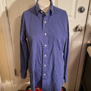 VAN HEUSEN MEN’S LONG SLEEVES SHIRT SIZE 15. 32/33